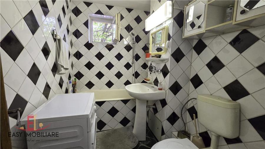 Apartament cu 2 camere decomandat în Tudor