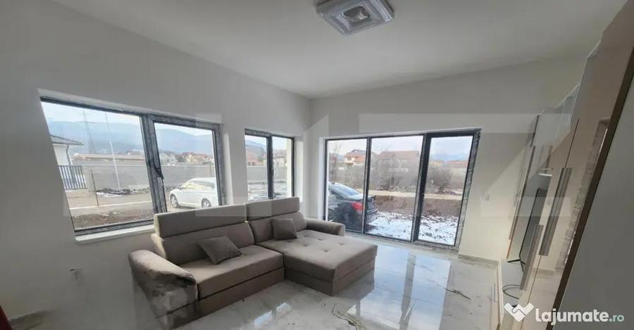 Casă cu 3 camere cu Teren 700 Mp în Central