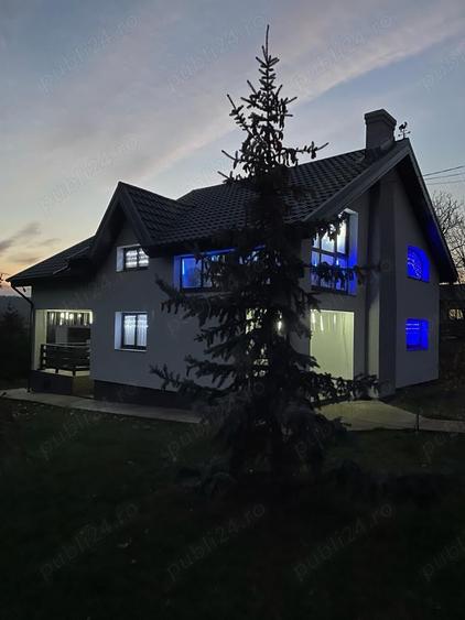Casă cu Teren 5500 Mp în Dulcești