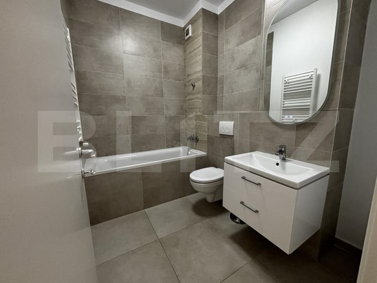 Apartament cu 2 camere semidecomandat, mobilat în Aradului