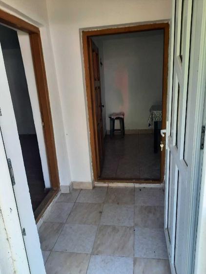 Casă individuală cu 3 camere cu Teren 1800 Mp în Central