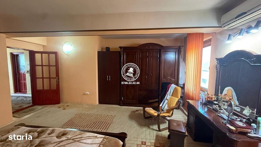 Casă cu 4 camere cu Teren 250 Mp în Păcurari