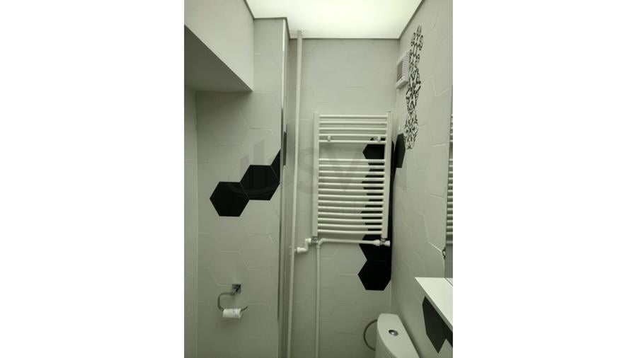 Apartament cu 4 camere nedecomandat, mobilat în P-ța Unirii