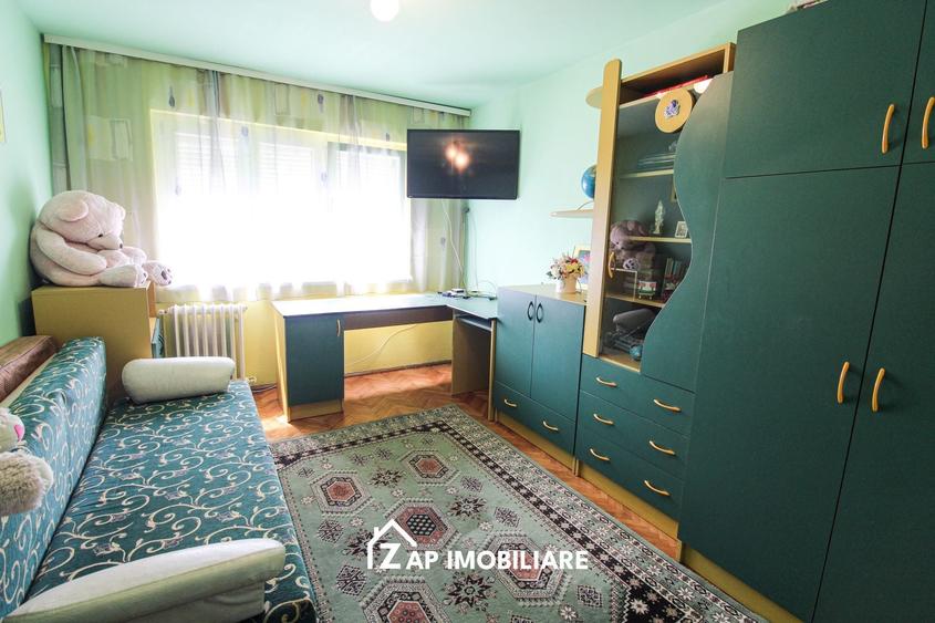 Apartament cu 2 camere decomandat, mobilat în Dâmbu Pietros