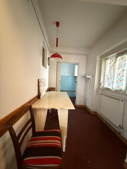 Apartament cu 3 camere semidecomandat în Calea Turzii