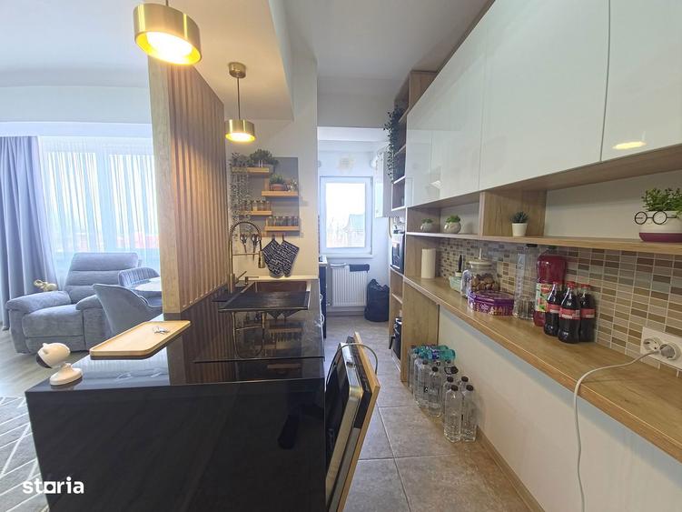Apartament cu 3 camere, mobilat în Central
