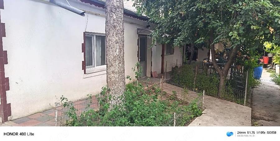 Casă cu 3 camere cu Teren 455 Mp în I. C. Frimu