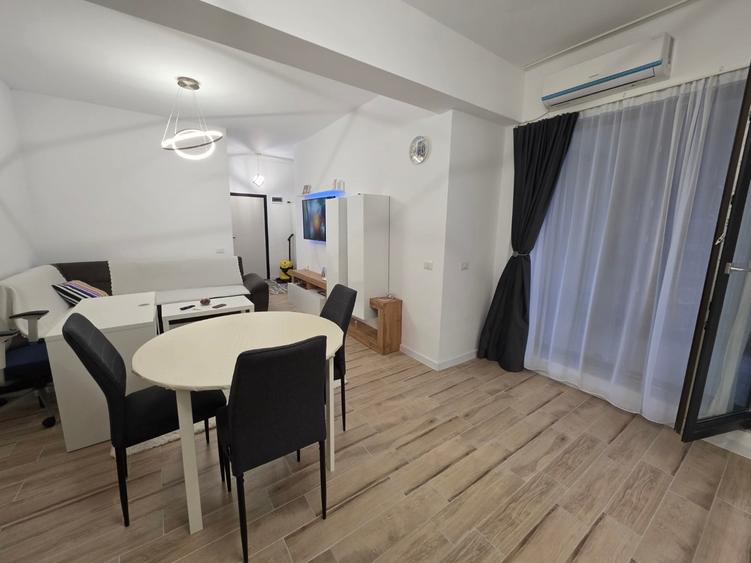 Apartament cu 2 camere semidecomandat în Titan