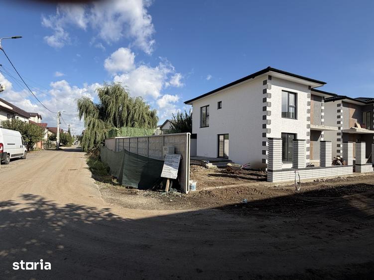 Casă cu 4 camere cu Teren 250 Mp în Central