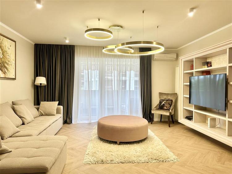 Apartament cu 3 camere decomandat, mobilat în Herăstrău — fotografia 2