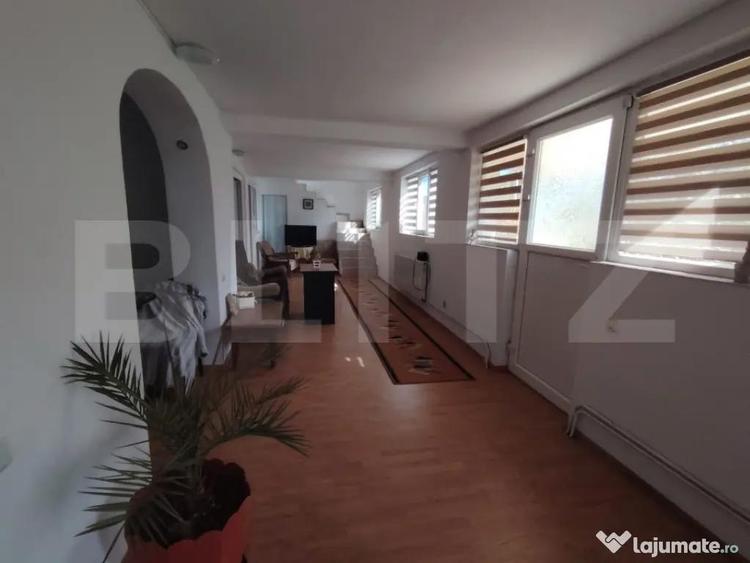 Casă cu 4 camere cu Teren 884 Mp în Central