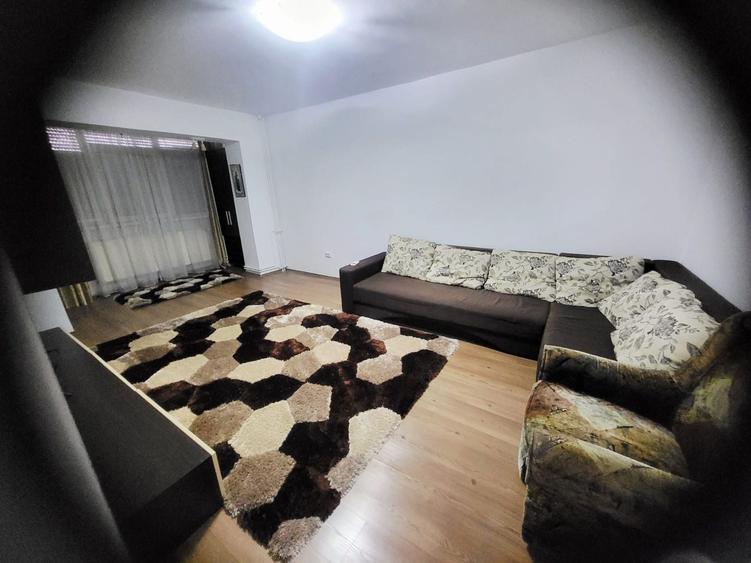 Apartament cu 2 camere decomandat în Sud