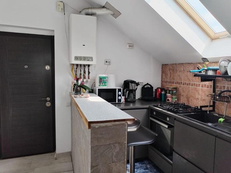 Apartament cu 2 camere decomandat în Bretea Română