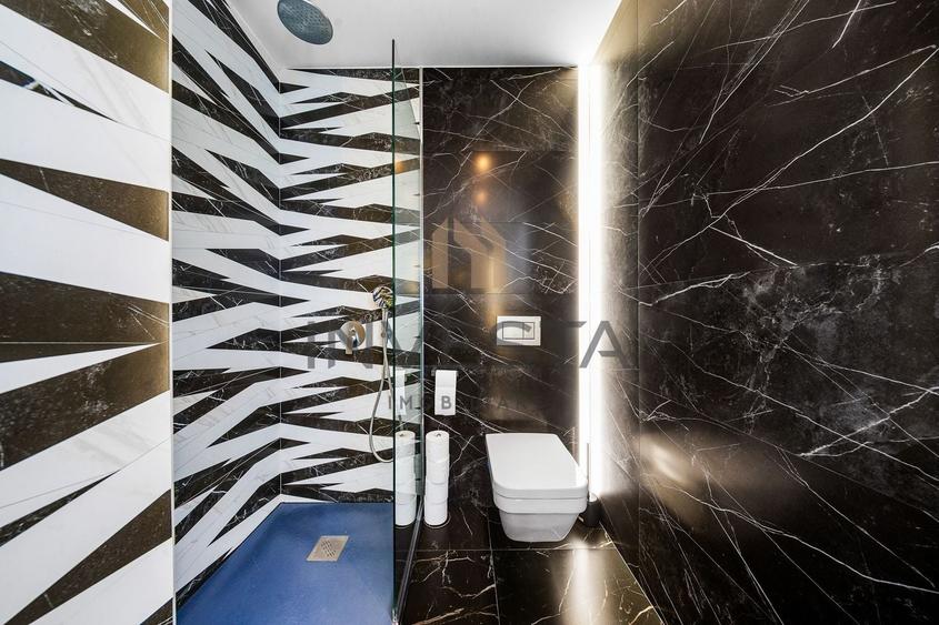 Penthouse cu 4 camere semidecomandat, mobilat în Gheorgheni