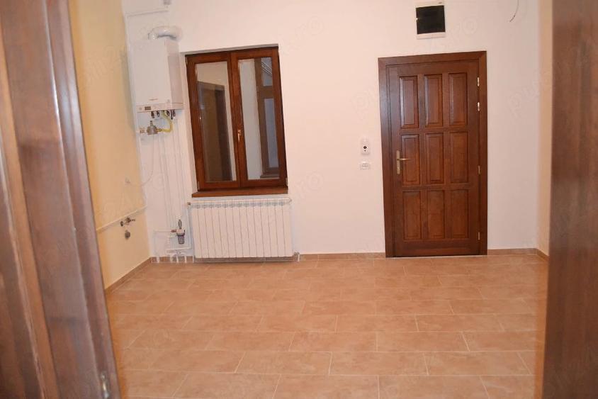 Spațiu comercial, de 67 mp, în Central