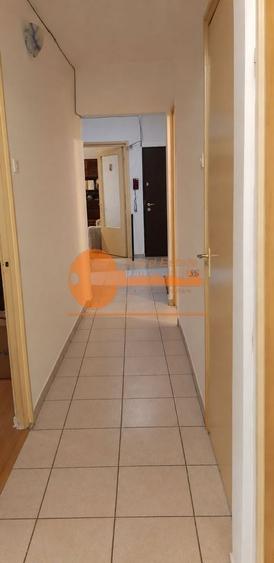 Apartament cu 3 camere decomandat în Rahova