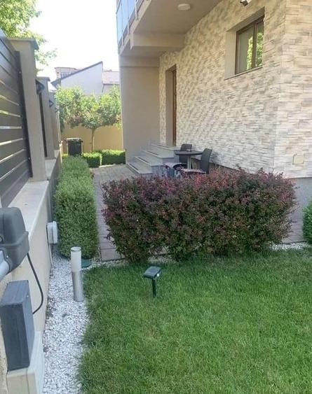 Casă individuală cu 4 camere cu Teren 176 Mp în Sărari