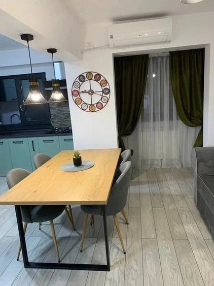 Apartament cu 2 camere decomandat, mobilat în Faleză