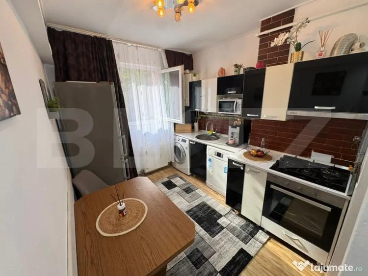 Apartament cu 2 camere decomandat în Central