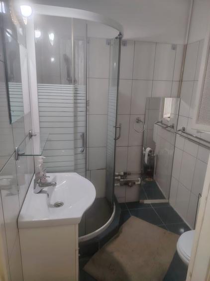 Apartament cu 3 camere semidecomandat în Pache Protopopescu