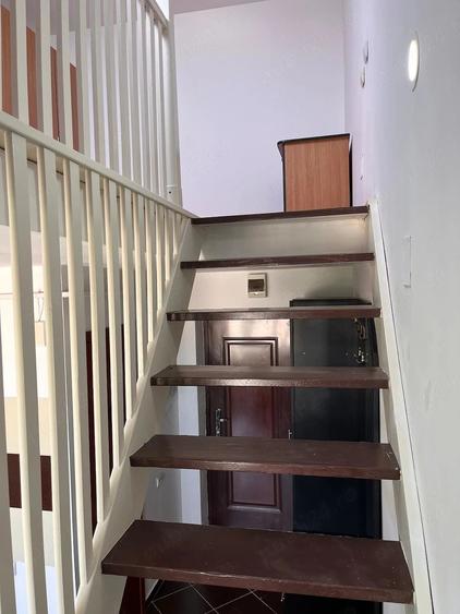 Apartament tip mansarda ,situat la etajul 5 5 , compartimentat pe 2 niveluri -zona Nicolina - 7