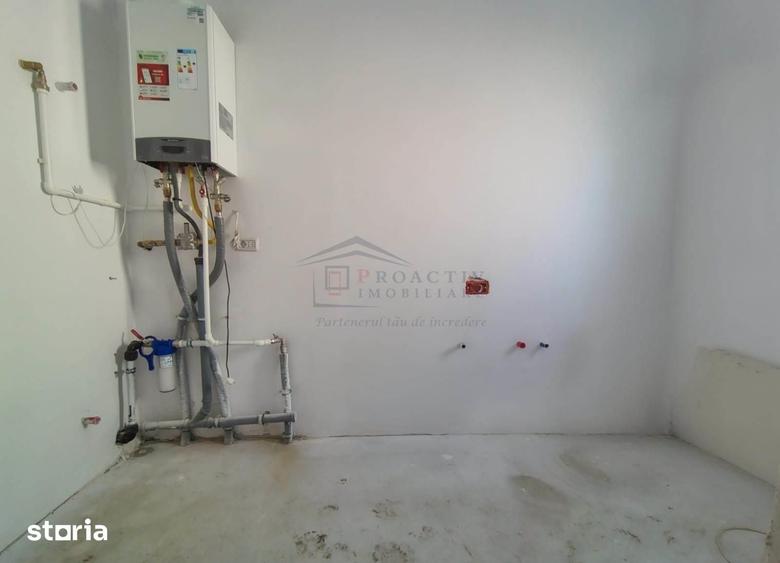 Casă cu 4 camere cu Teren 400 Mp în Ipotești