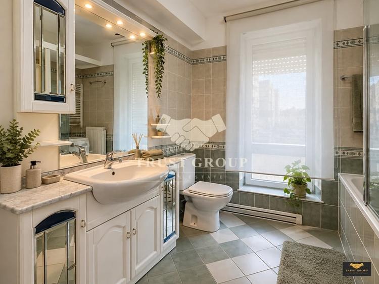 Apartament cu 5 camere decomandat în Grădina Icoanei