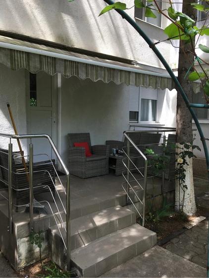 Apartament cu 3 camere decomandat în Vest