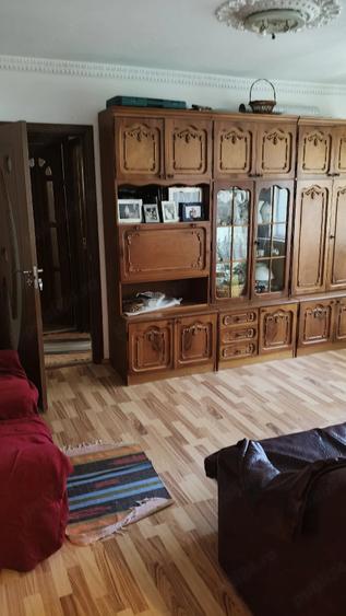 Apartament cu 2 camere semidecomandat în Exterior Vest