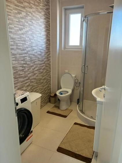 Apartament cu 3 camere semidecomandat în Braytim