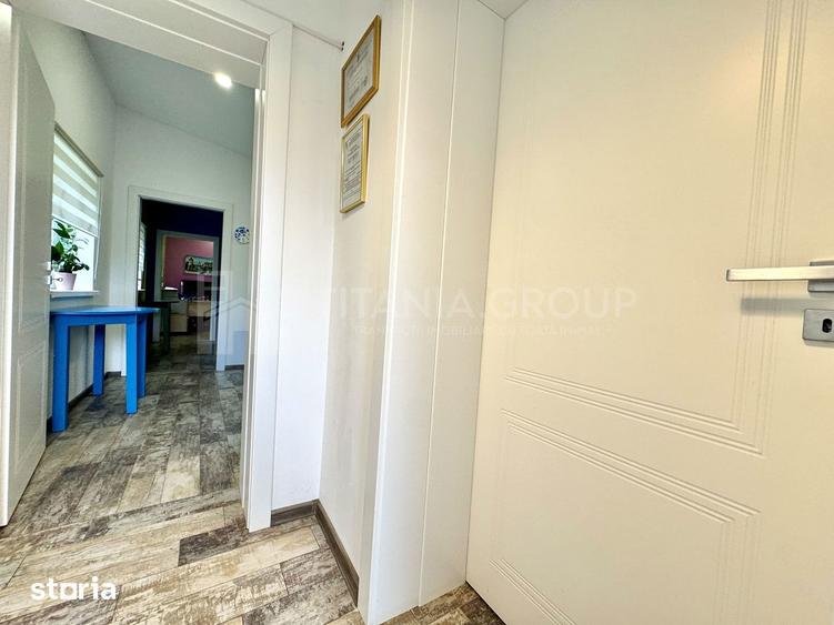 Casă cu 8 camere cu Canalizare în Bartolomeu