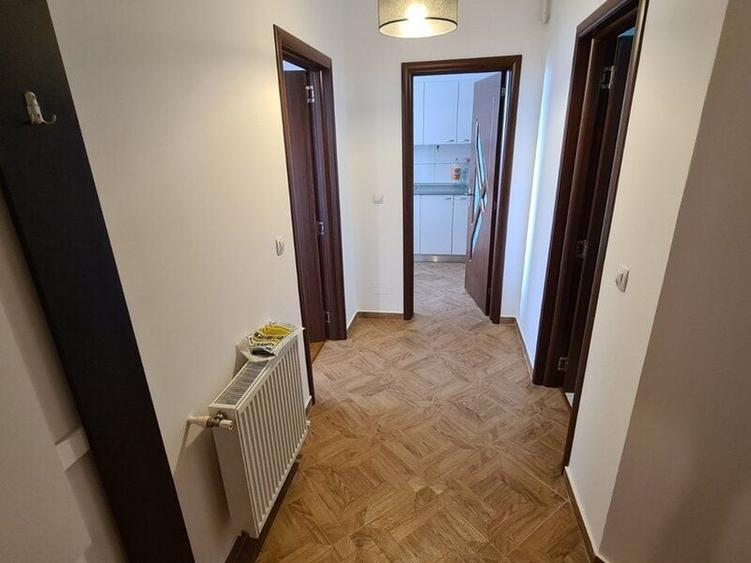 Apartament cu 2 camere semidecomandat, mobilat în Fundeni