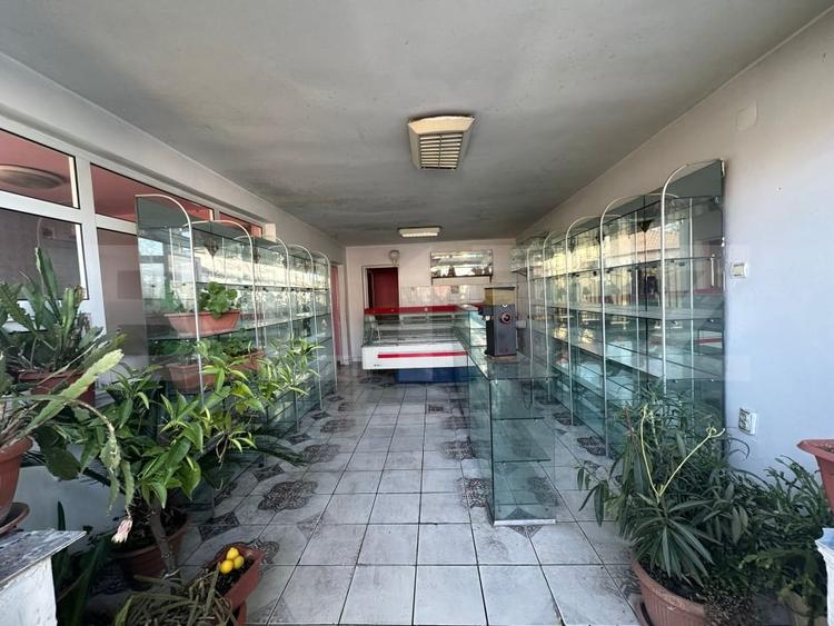 Spațiu comercial, de 85 mp, în Exterior Vest