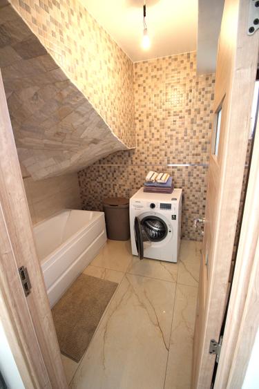 Complex privat - Apartament spatios si luminos  + curte - 9