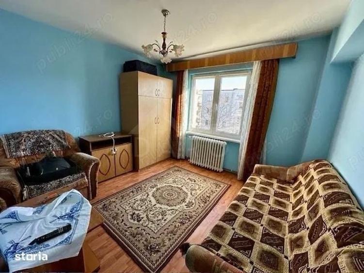 Apartament cu 3 camere în Unirii