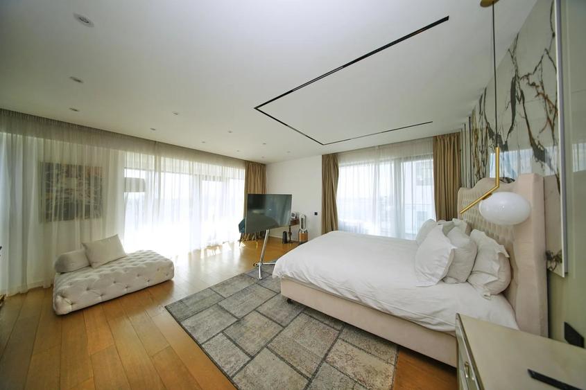Apartament cu 4 camere decomandat în Herăstrău
