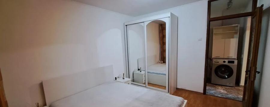 Apartament cu 4 camere decomandat, mobilat în Rahova