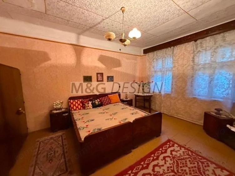 Casă cu 5 camere cu Teren 1560 Mp în Seceani