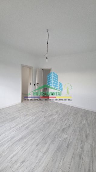 Casă individuală cu 4 camere cu Canalizare în Olteni