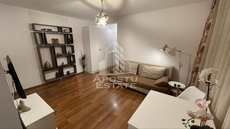 Apartament cu 2 camere semidecomandat, mobilat în Simion Bărnuțiu