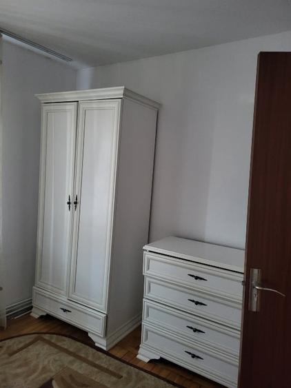 Apartament cu 2 camere semidecomandat, mobilat în Spitalul Județean