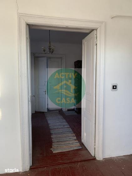 Apartament cu 4 camere în Central