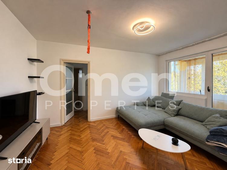 Apartament cu 2 camere semidecomandat, mobilat în Republicii