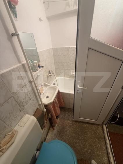Garsonieră semidecomandată, mobilată în Micro 9