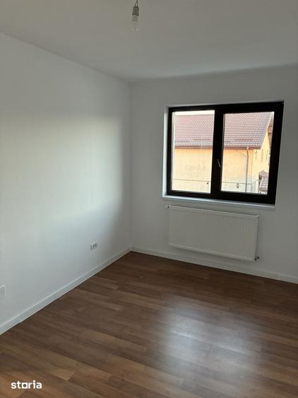 Casă cu 4 camere cu Teren 477 Mp în Central