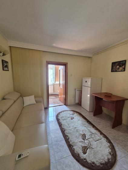 Garsonieră decomandată, mobilată în Peninsula