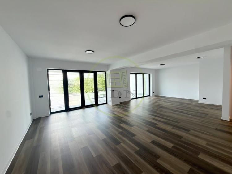 Spațiu comercial, de 126 mp, în Central