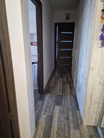 Apartament cu 2 camere decomandat în Cihei