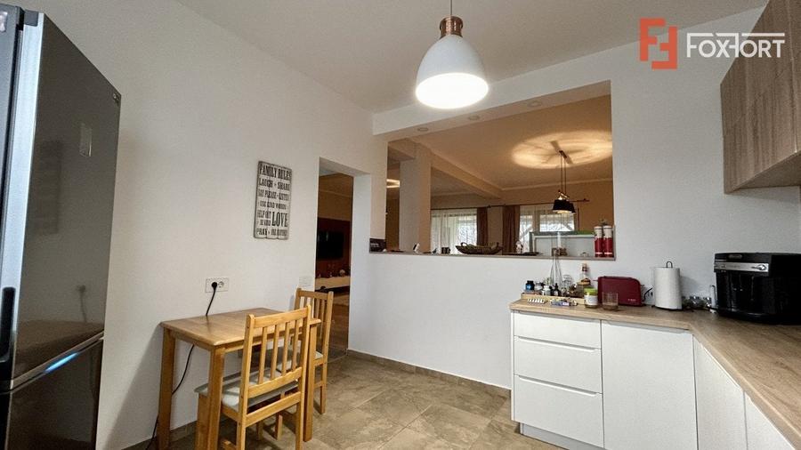 Duplex cu 4 camere cu Canalizare în Dumbrăvița