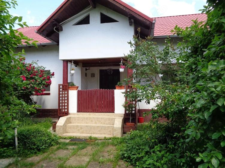 Casă cu Teren 968 Mp în Valea Călugărească